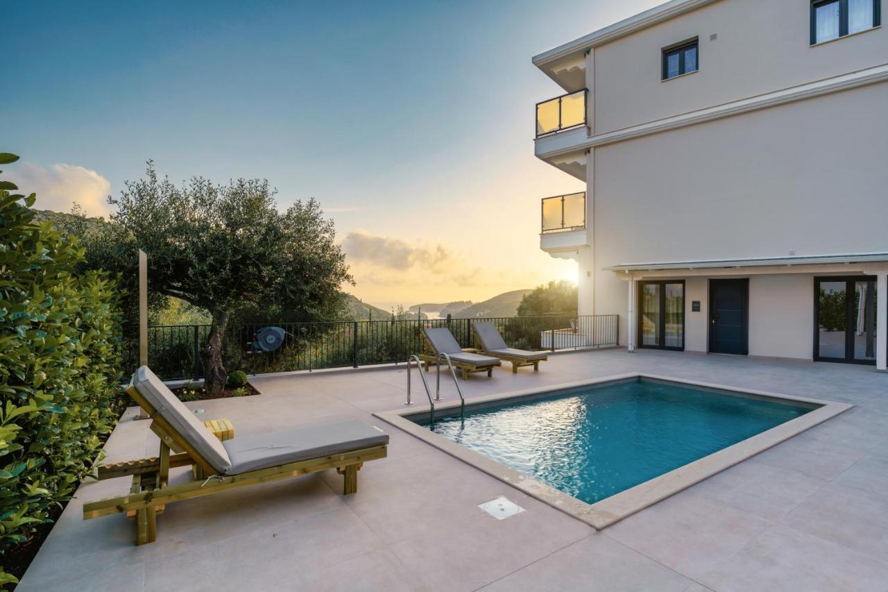 Suites Of Happiness Parga Exterior photo